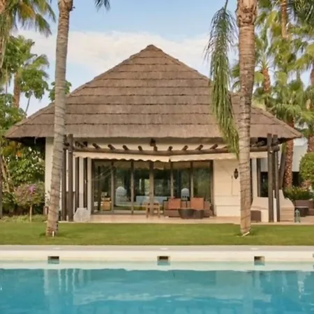 Esencia Marbella Private Pool إِستيبونا
